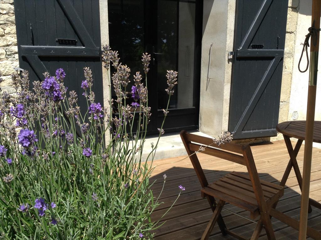 La Grange D'Aunis Bed & Breakfast Aigrefeuille-d'Aunis Room photo